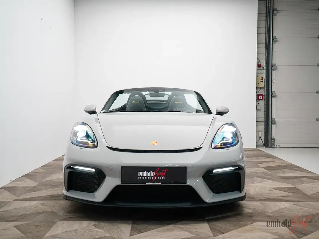 Porsche 718 Spyder - Thumbnail 3