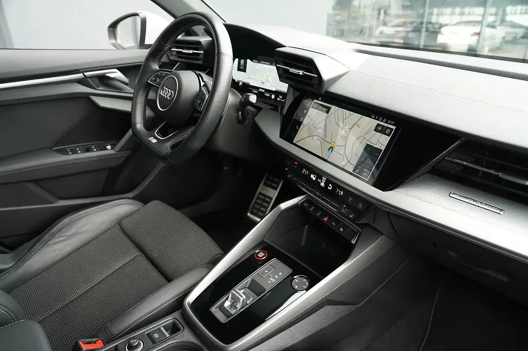 Audi S3 quattro - Thumbnail 12