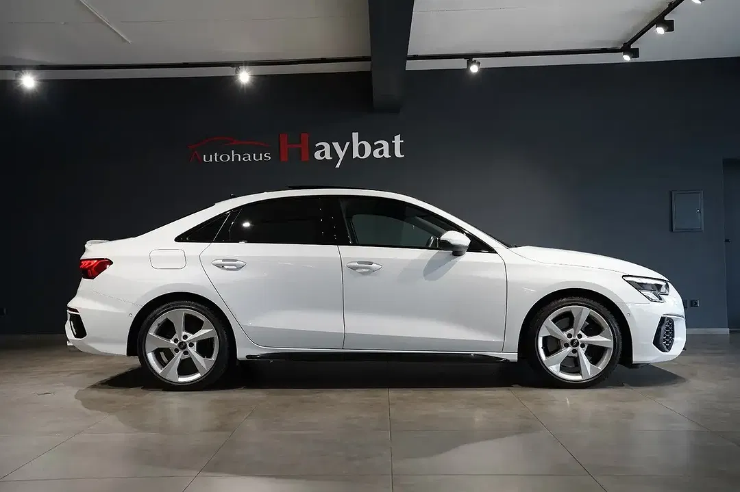 Audi S3 quattro - Thumbnail 4