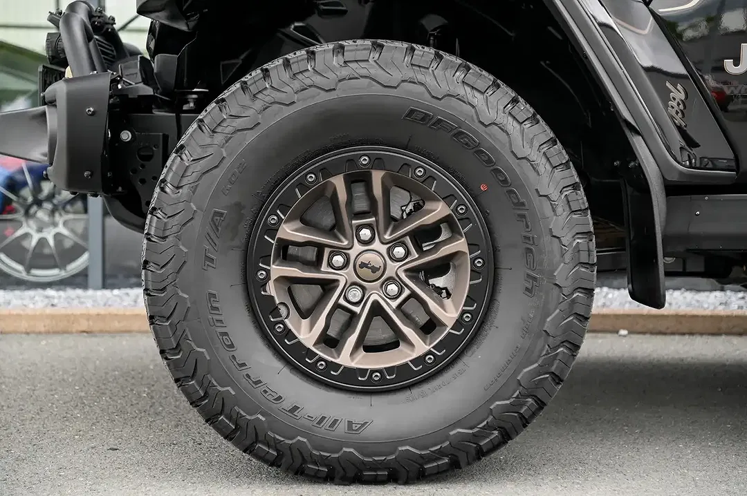 Jeep Wrangler 6.4 HEMI Rubicon 392 Edition - Thumbnail 41
