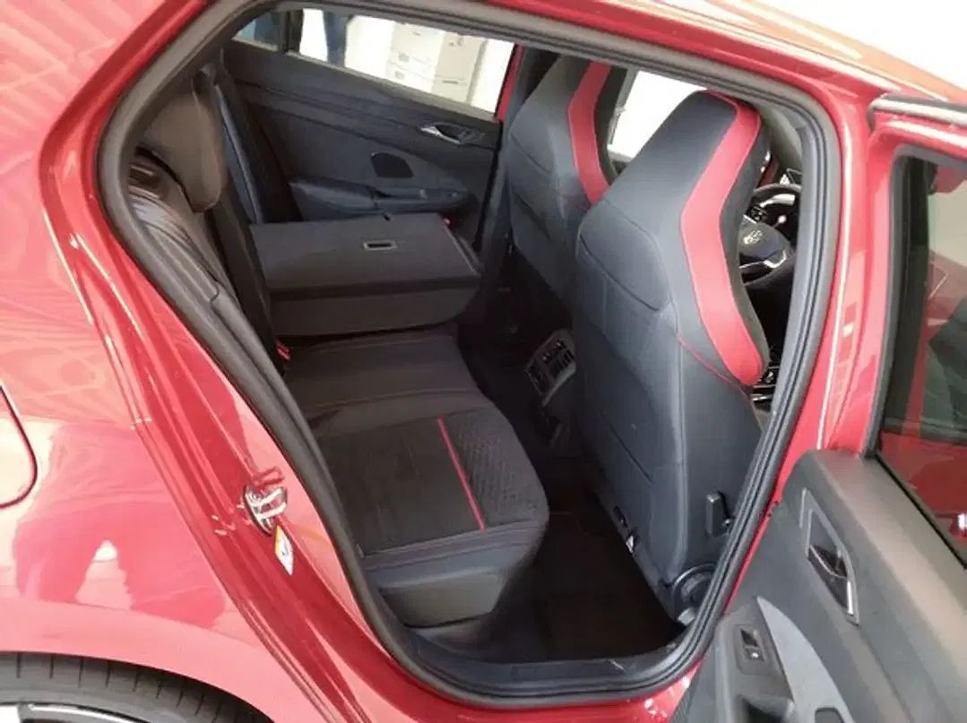 Volkswagen Golf GTI 2.0 TSI Clubsport - Thumbnail 4