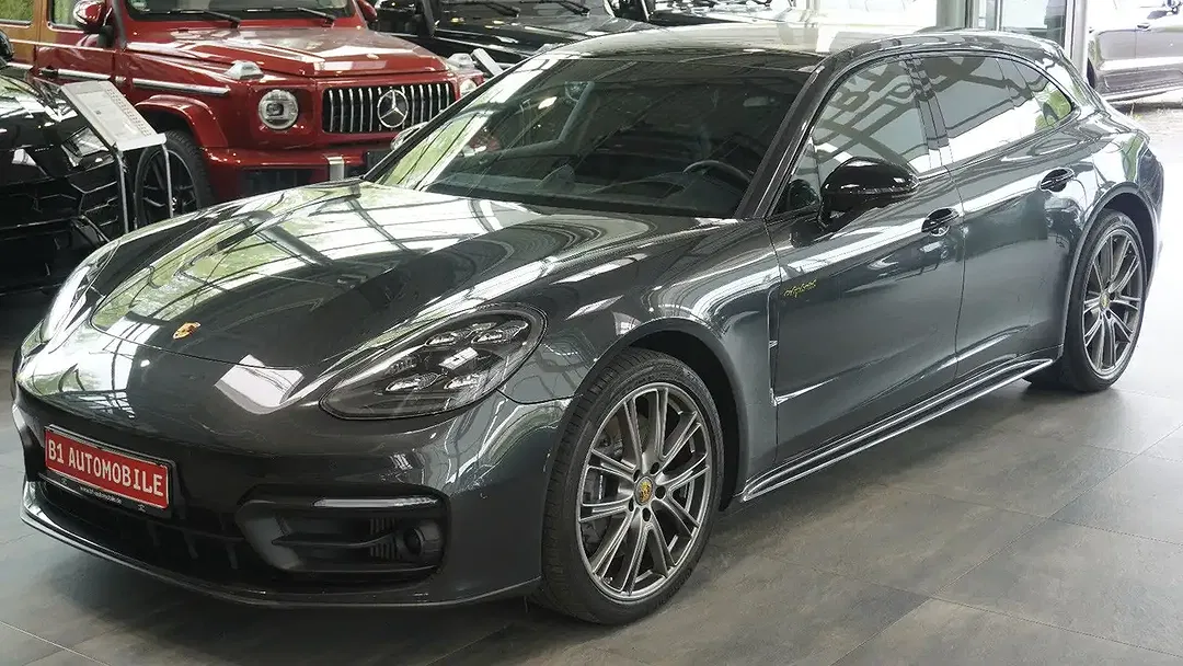 Porsche Panamera E-Hybrid 4 S/T - foto 1