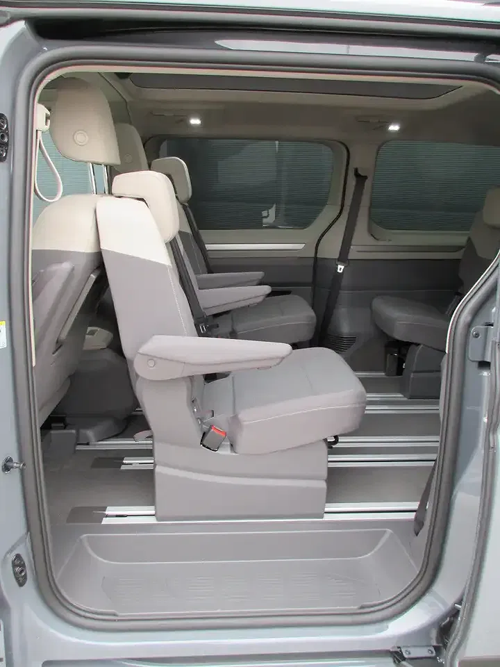 Volkswagen T7 Multivan eHybrid 4Motion Edition - Thumbnail 12