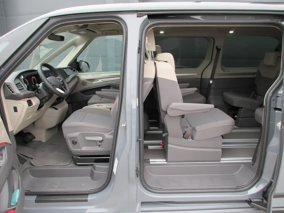 Volkswagen T7 Multivan eHybrid 4Motion Edition - Thumbnail 13