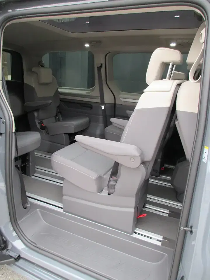 Volkswagen T7 Multivan eHybrid 4Motion Edition - foto 15