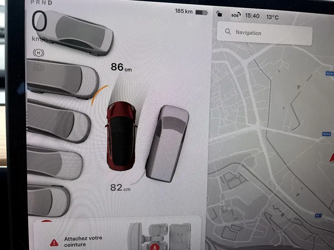 Tesla Model 3 Standard Range Plus - Thumbnail 12