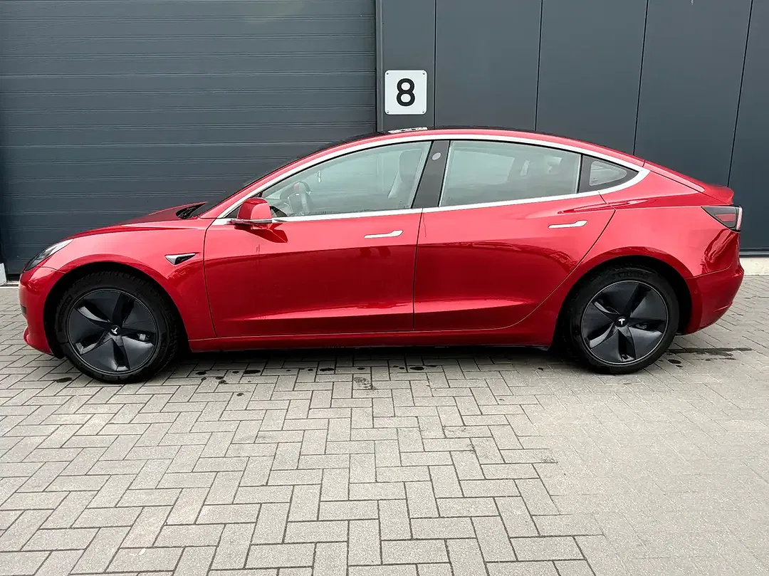Tesla Model 3 Standard Range Plus - Thumbnail 7