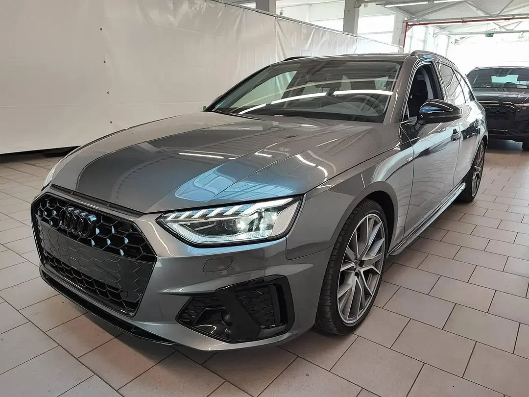 Audi A4 competition plus Avant S line - Afbeelding 1