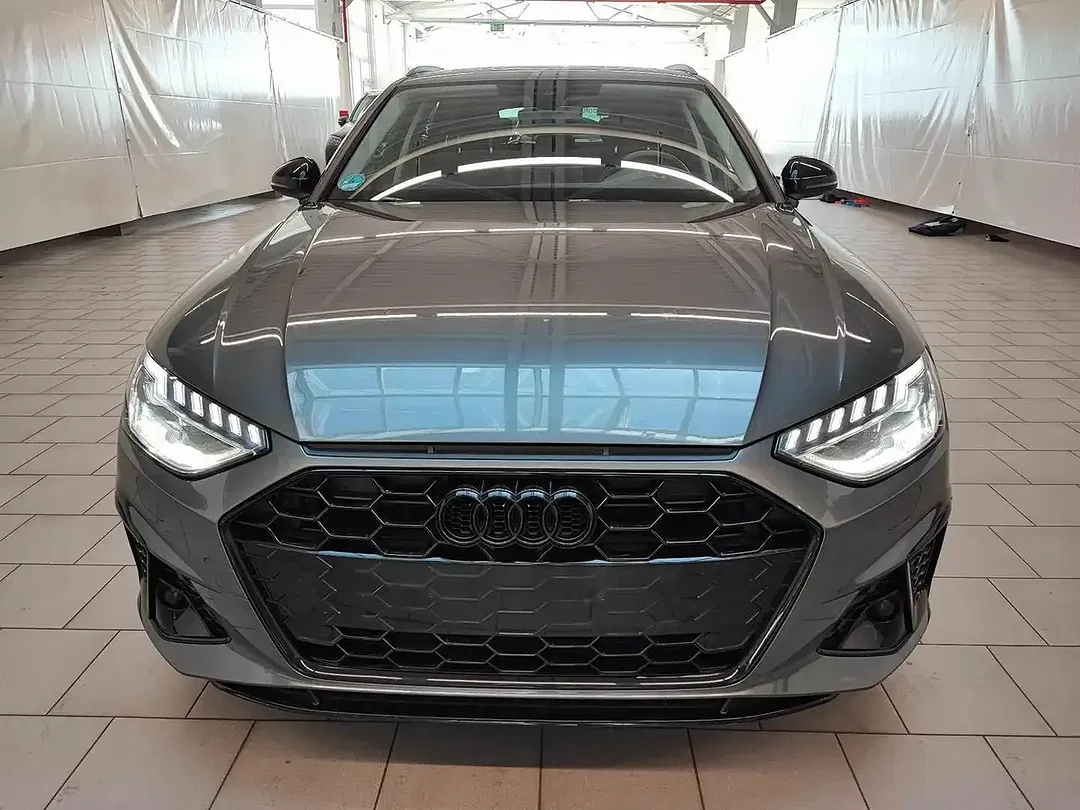 Audi A4 competition plus Avant S line - Thumbnail 4