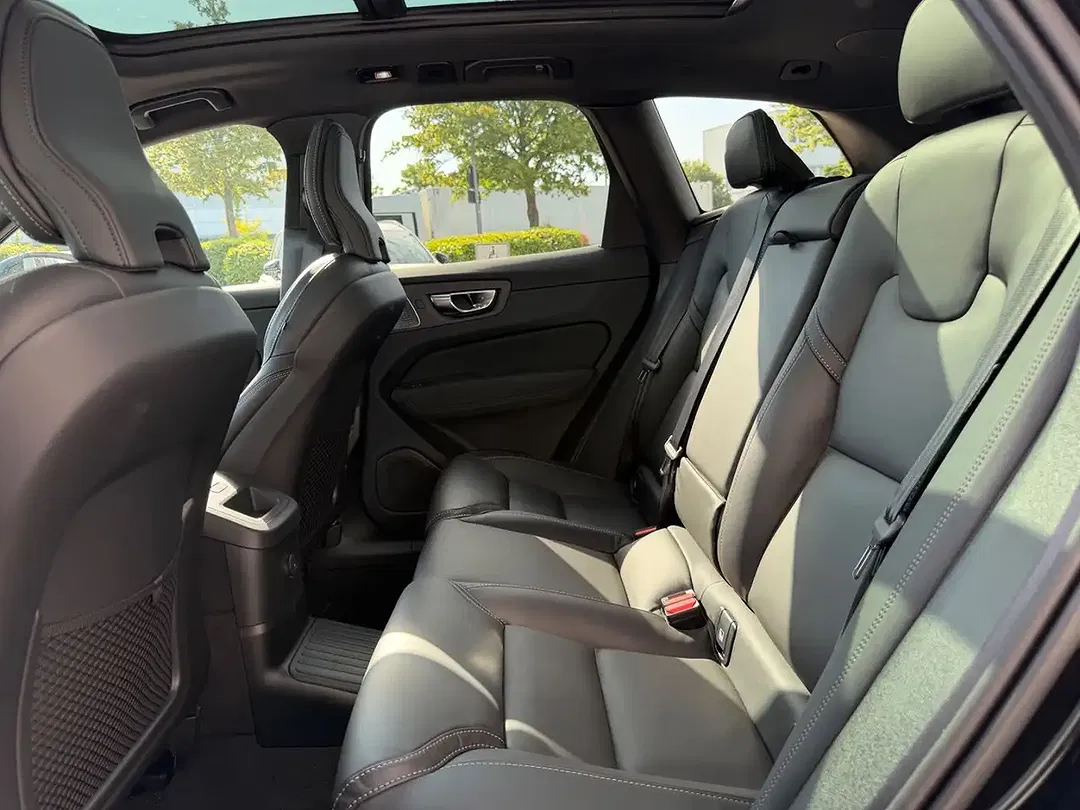 Volvo XC60 T8 PHEV AWD Ultra - Thumbnail 13
