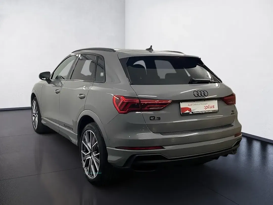 Audi Q3 35 TDI quattro S line - Thumbnail 3