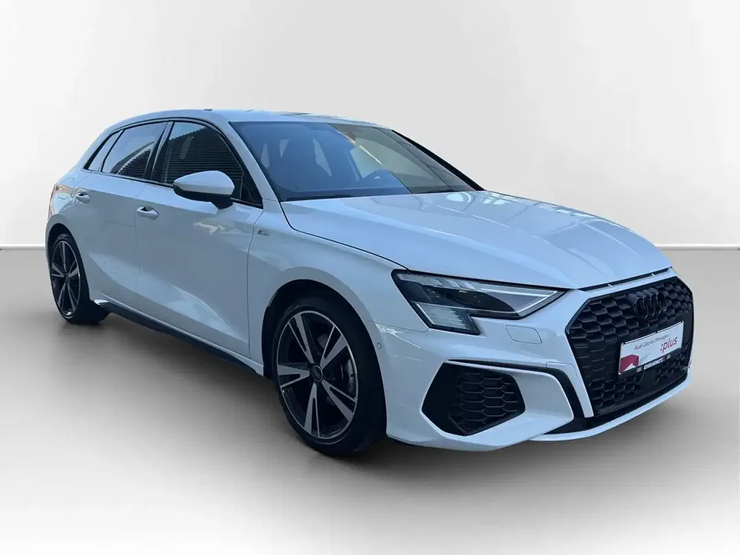 Audi A3 35 TFSI S tronic Matrix LED Sportback S line - Thumbnail 3