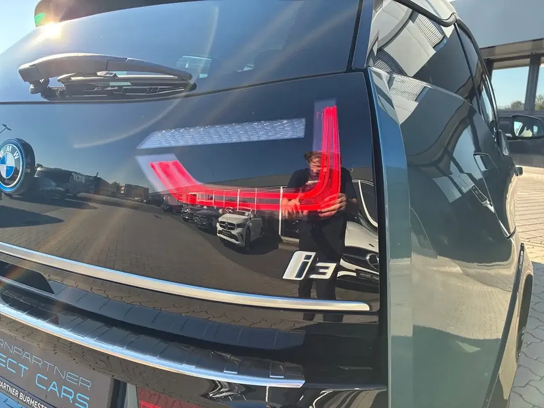 BMW i3 - Thumbnail 8