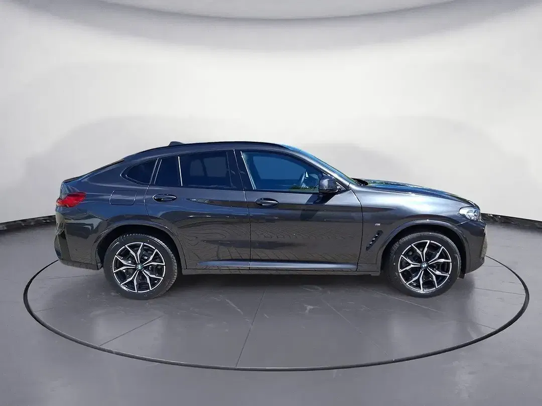 BMW X4 xDrive M - Thumbnail 5