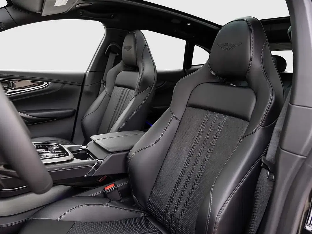 Aston Martin DBX 707 - Thumbnail 18
