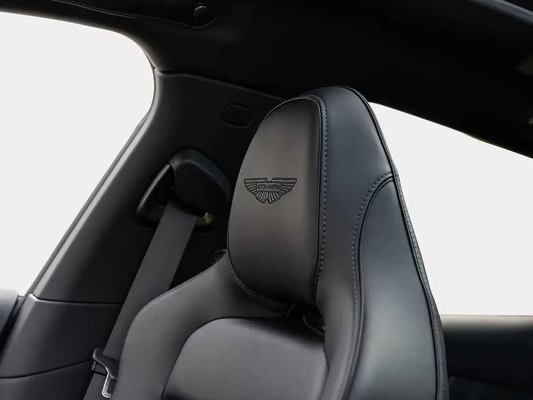 Aston Martin DBX 707 - Thumbnail 19