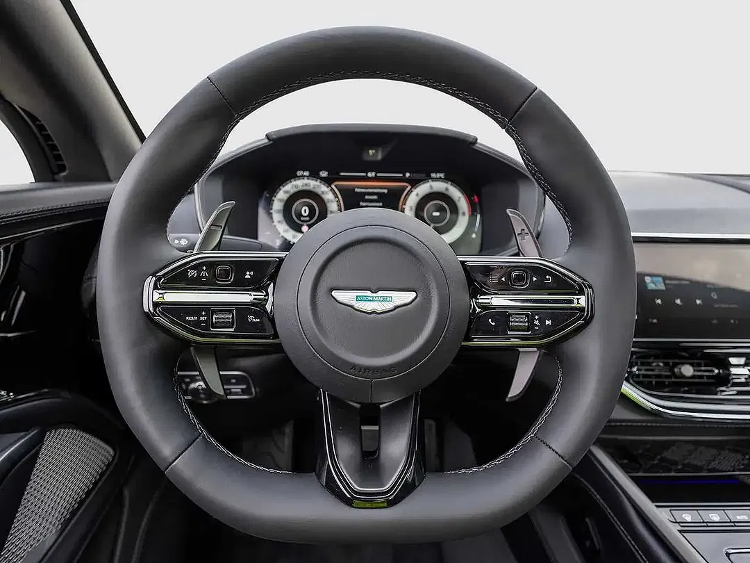 Aston Martin DBX 707 - foto 27