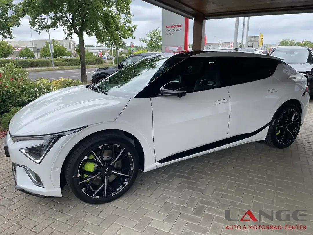 Kia EV6 4WD GT - Thumbnail 10