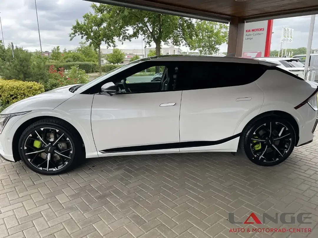 Kia EV6 4WD GT - Thumbnail 11