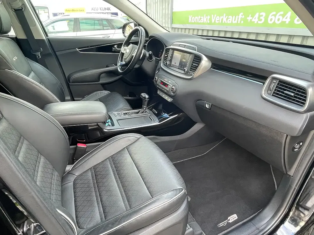 Kia Sorento 2.2 CRDi 4WD GT-Line - Thumbnail 12