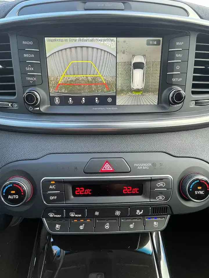 Kia Sorento 2.2 CRDi 4WD GT-Line - Thumbnail 13