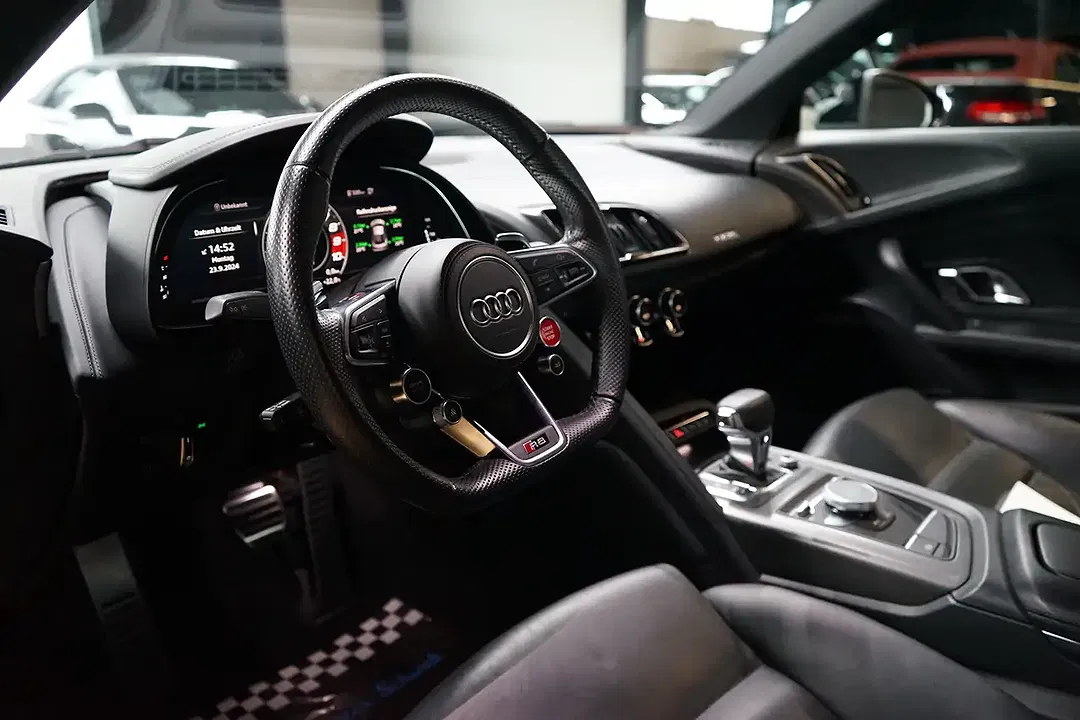 Audi R8 5.2 FSI - Thumbnail 9