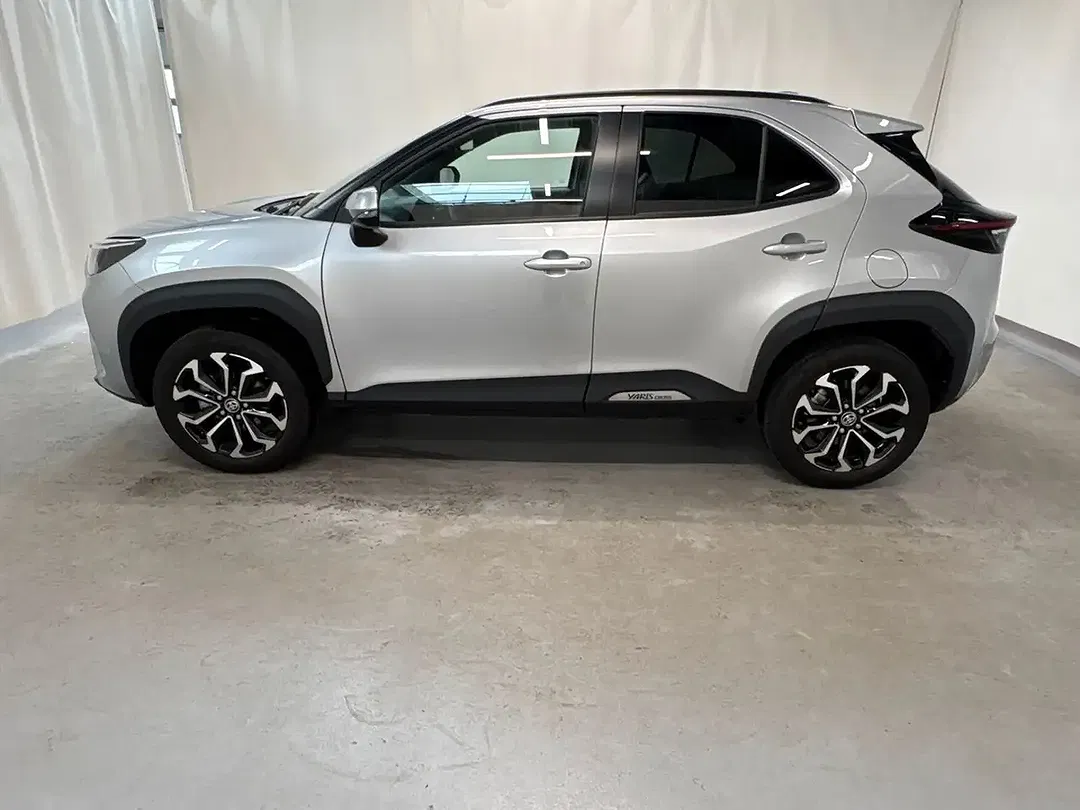 Toyota Yaris Cross 1.5 Hybrid Style Comfort - Thumbnail 3