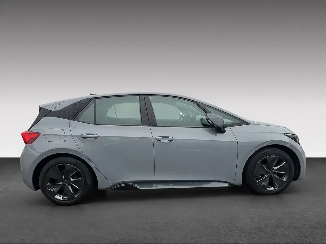 CUPRA Born - Thumbnail 4