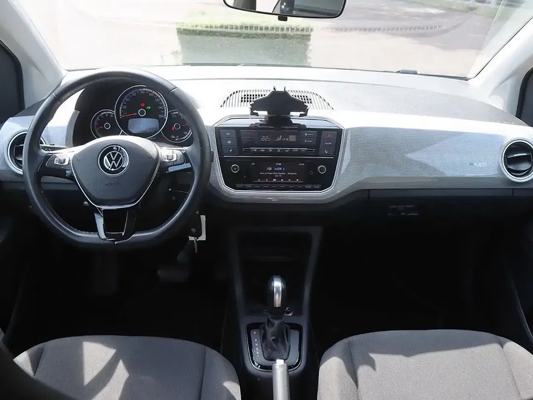 Volkswagen e-up! - Thumbnail 6