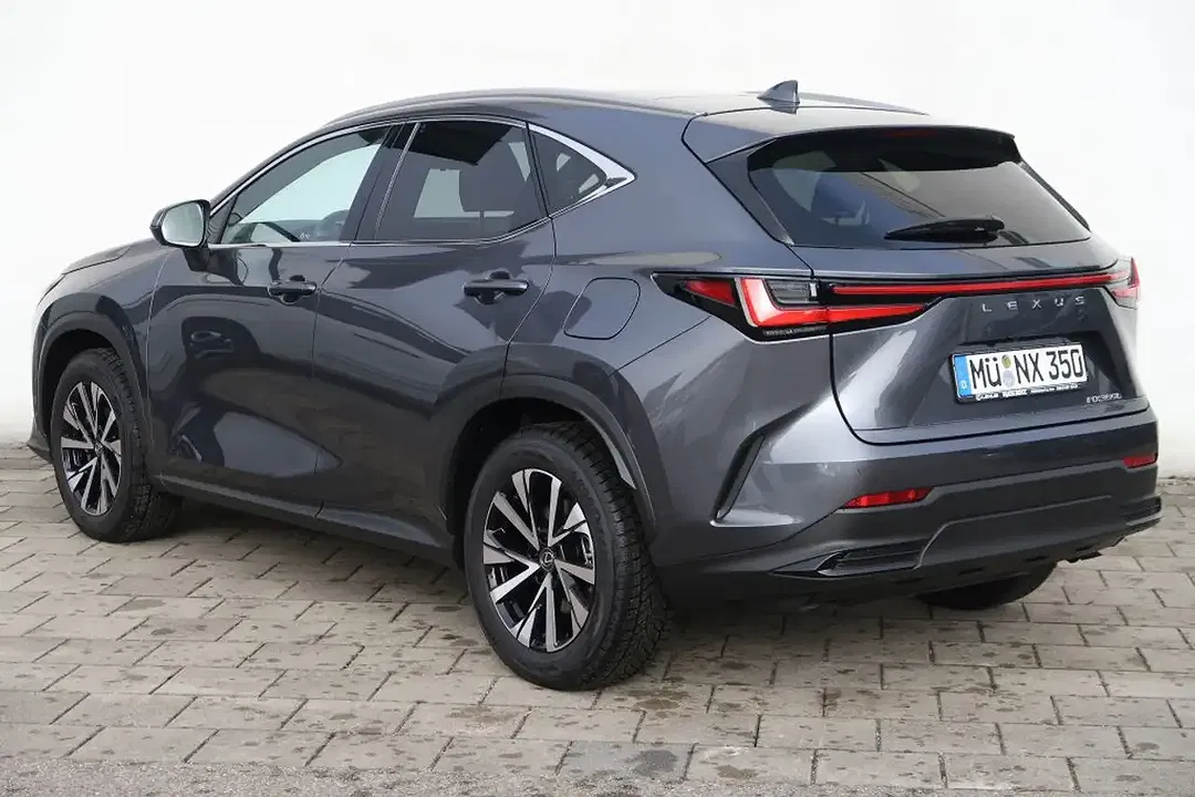 Lexus NX 350h Luxury Line - Thumbnail 3