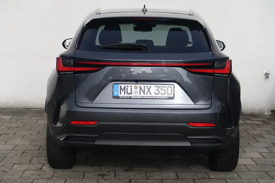 Lexus NX 350h Luxury Line - Thumbnail 4