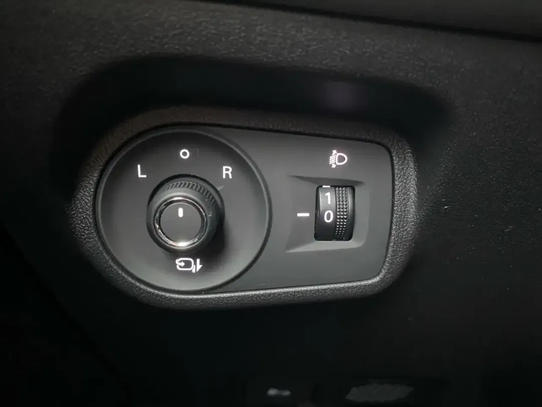 MG MGS5 EV Luxury Long Range - Thumbnail 14