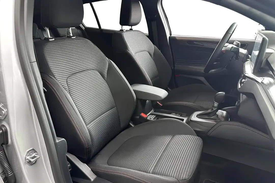 Ford Focus 1.0 EcoBoost MHEV ST-Line X - Thumbnail 6