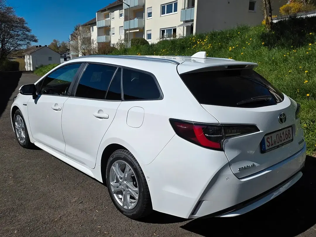 Toyota Corolla Hybrid Team Deutschland - Thumbnail 6