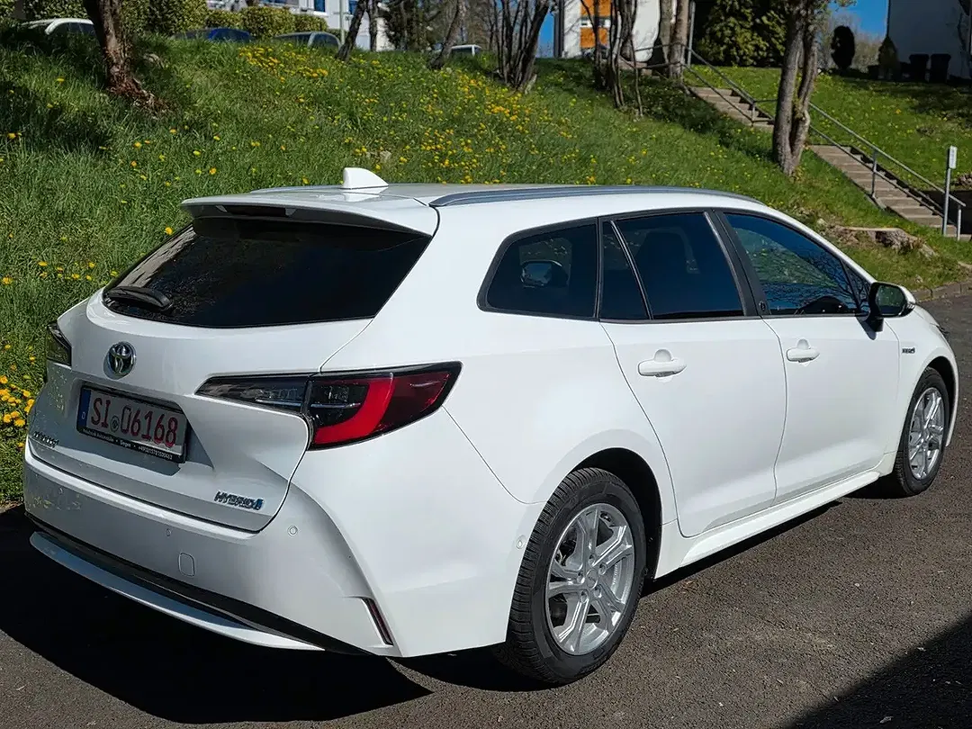 Toyota Corolla Hybrid Team Deutschland - Thumbnail 9