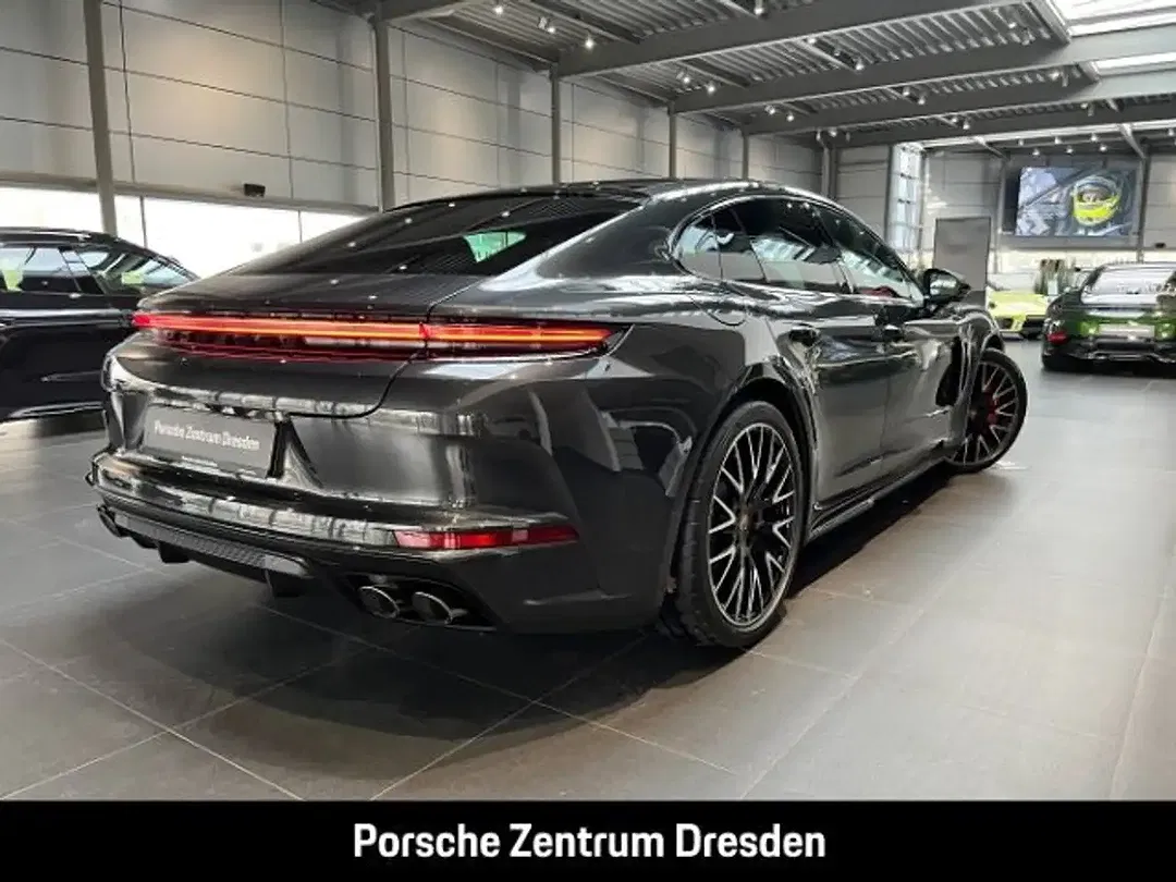 Porsche Panamera E-Hybrid - Thumbnail 10