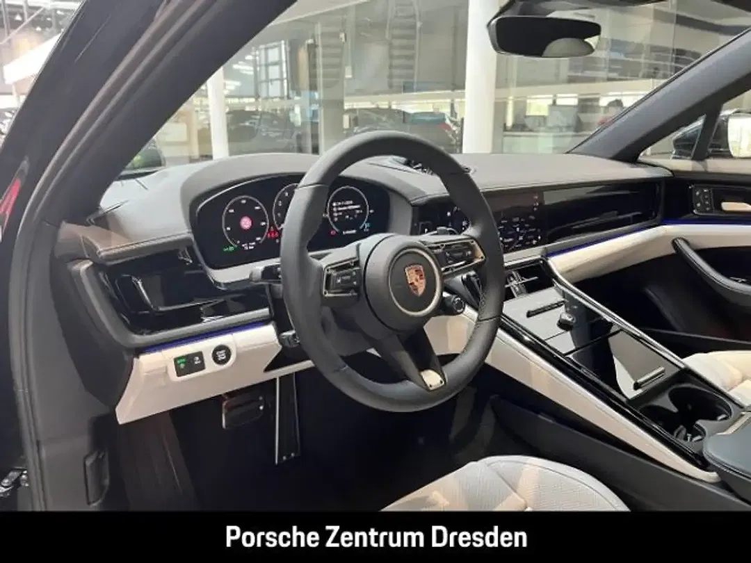 Porsche Panamera E-Hybrid - Thumbnail 4