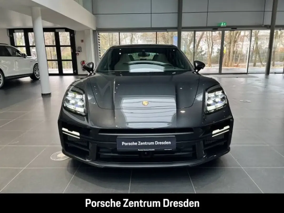 Porsche Panamera E-Hybrid - Thumbnail 6