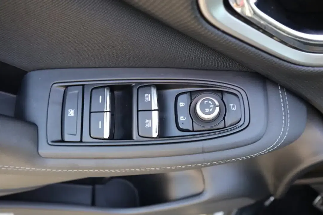 Subaru Forester 2.0 MHEV Comfort - Thumbnail 8