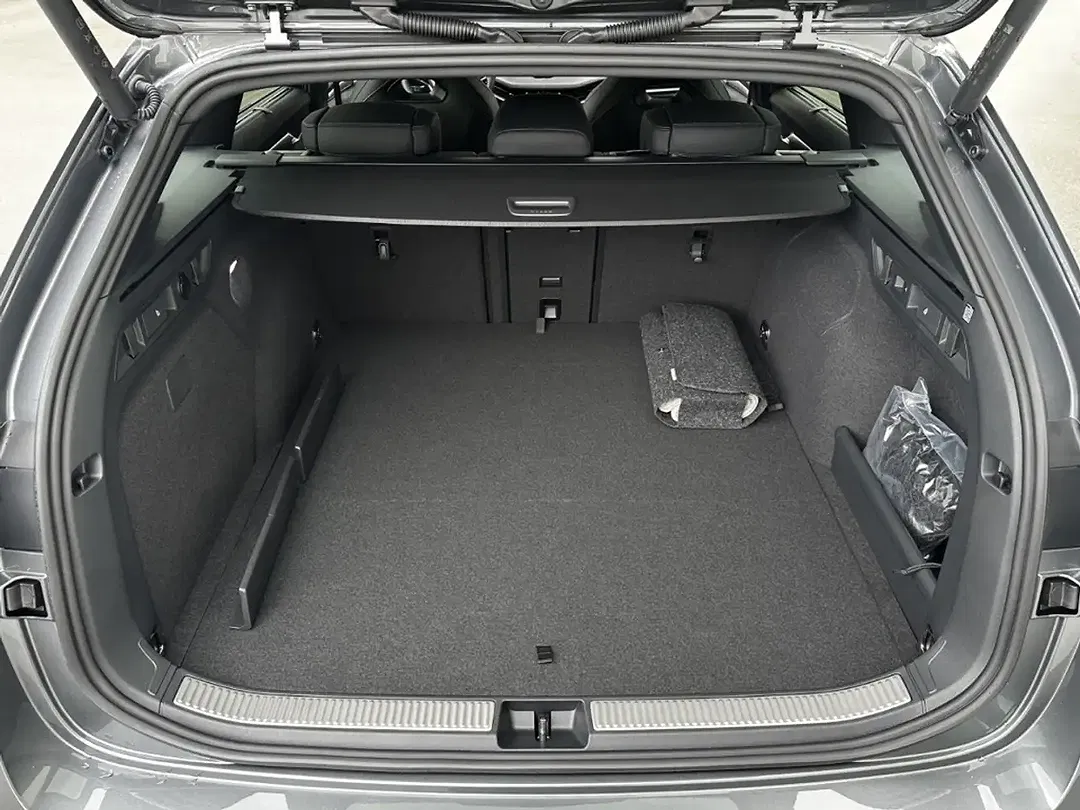 Skoda Superb 1.5 iV TSI DSG Combi Sportline - Thumbnail 7
