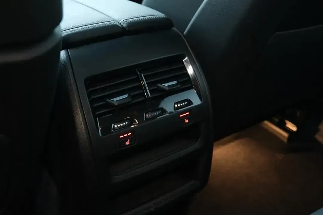 BMW X5 xDrive M Sport Pro - Thumbnail 15