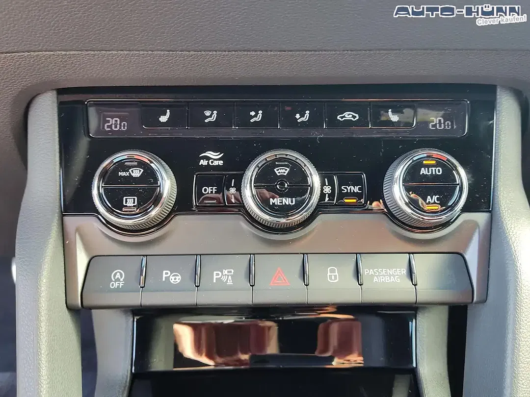Skoda Karoq 2.0 TDI DSG 4x4 Sportline - Thumbnail 10