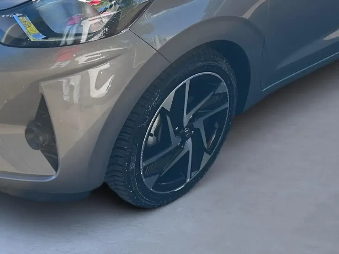 Hyundai i10 Trend - Thumbnail 6