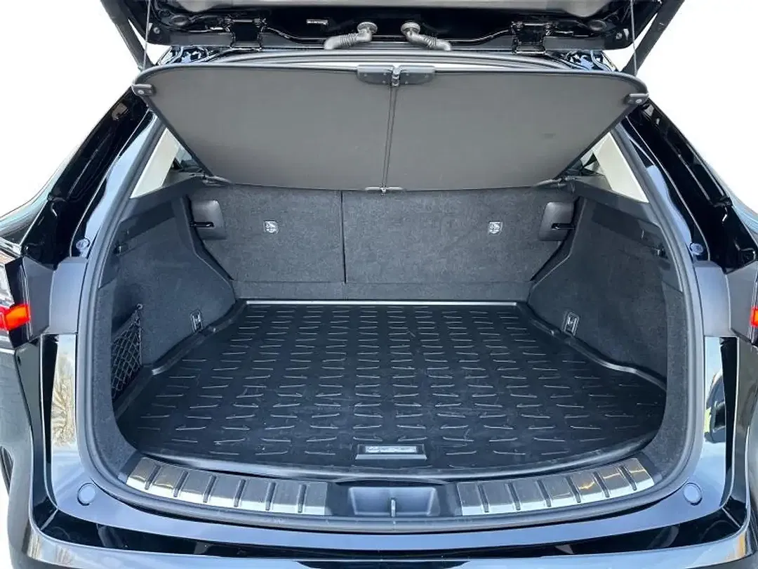 Lexus NX 450h+ PHEV - Thumbnail 9