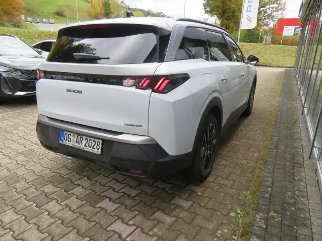 Peugeot 5008 136 e-DSC6 Hybrid Allure - Thumbnail 6