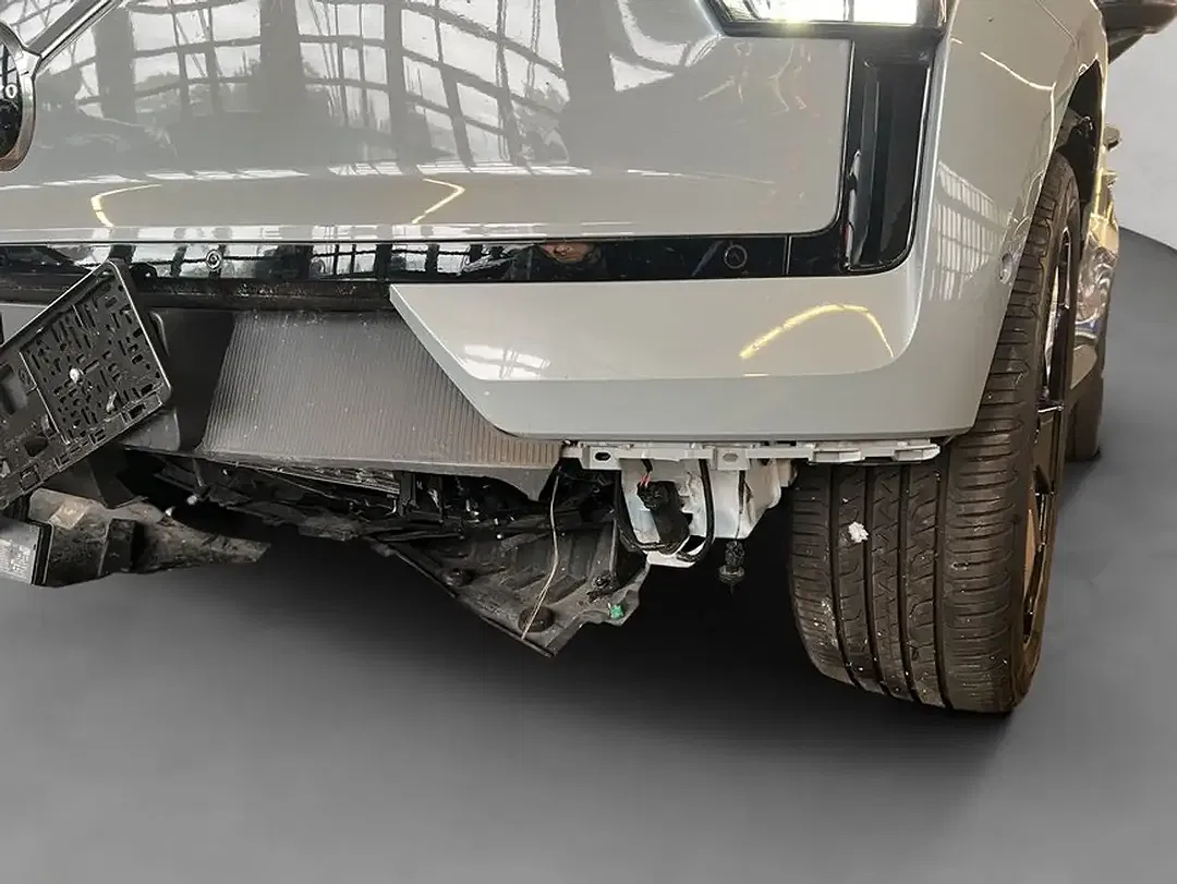 Volvo EX30 AWD Twin Motor Performance Ultra - Thumbnail 18