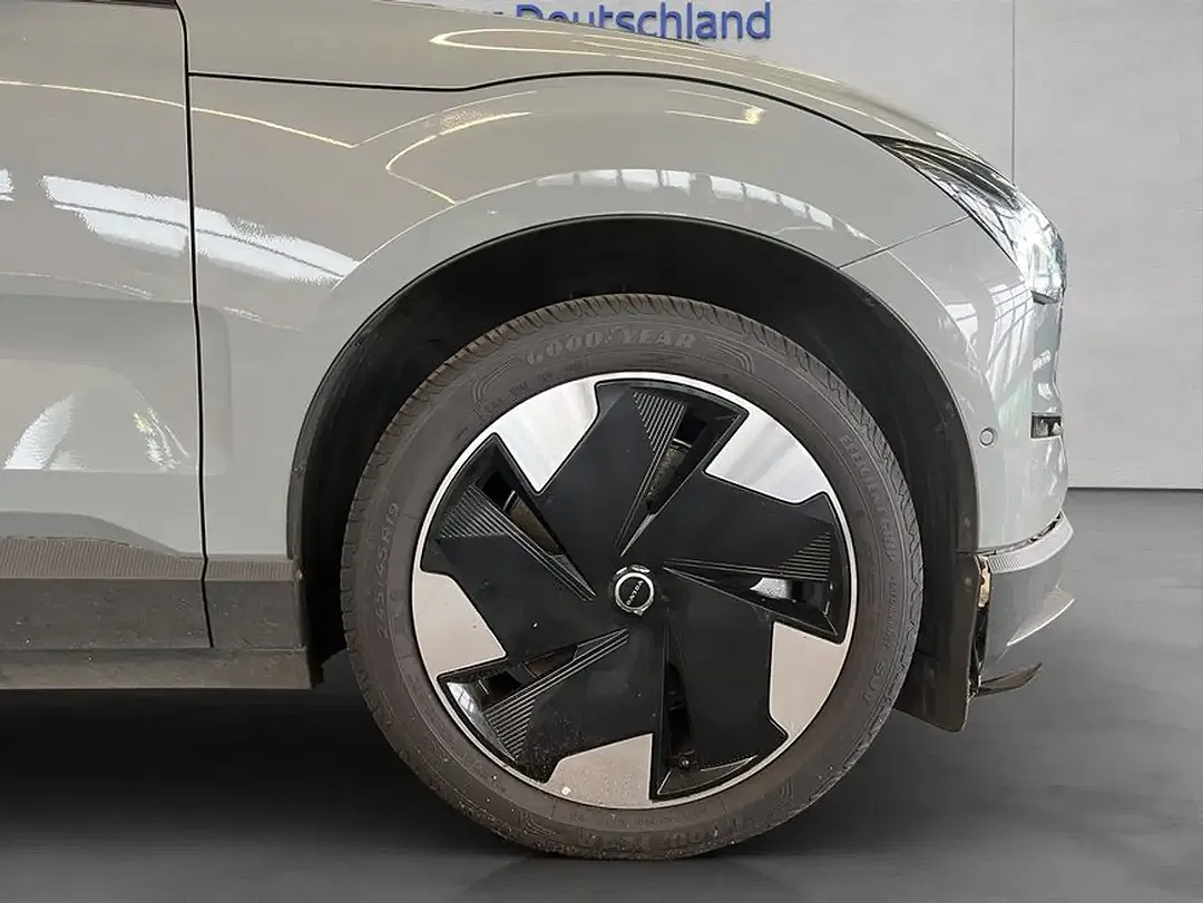 Volvo EX30 AWD Twin Motor Performance Ultra - foto 23