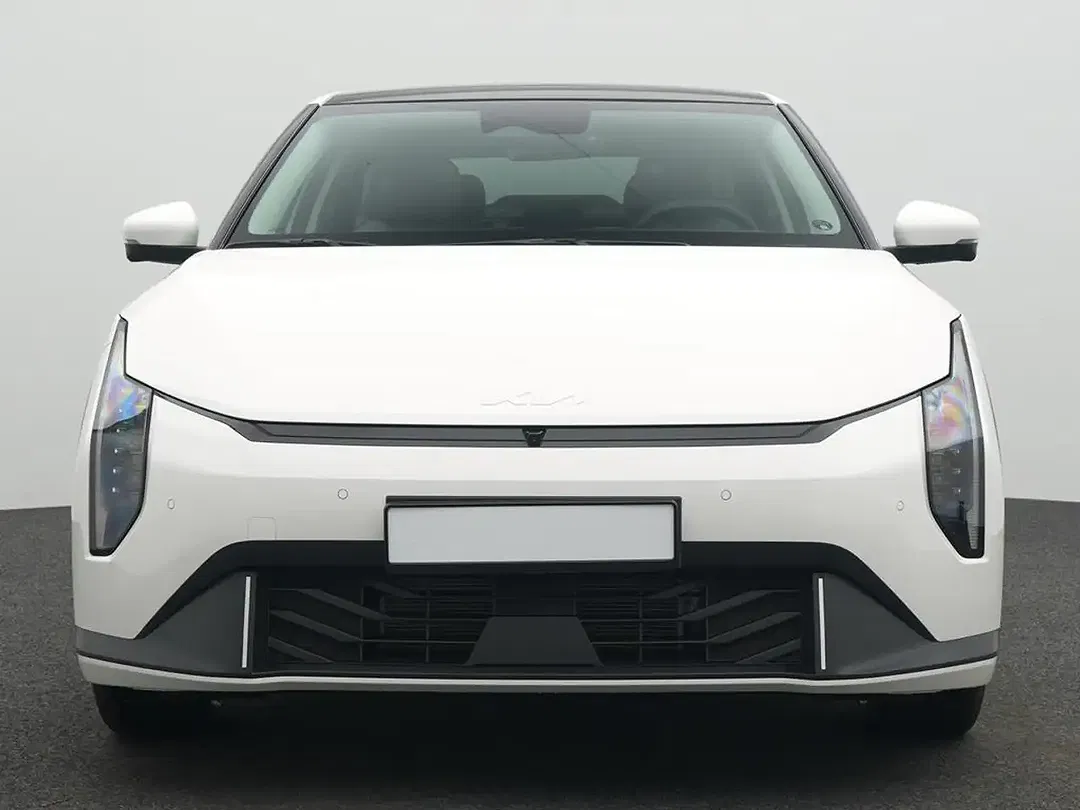 Kia EV4 Earth - Thumbnail 4