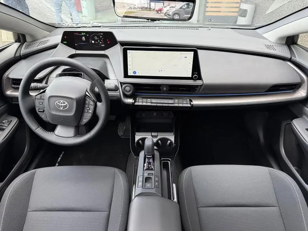 Toyota Prius Premium Plus - Thumbnail 14