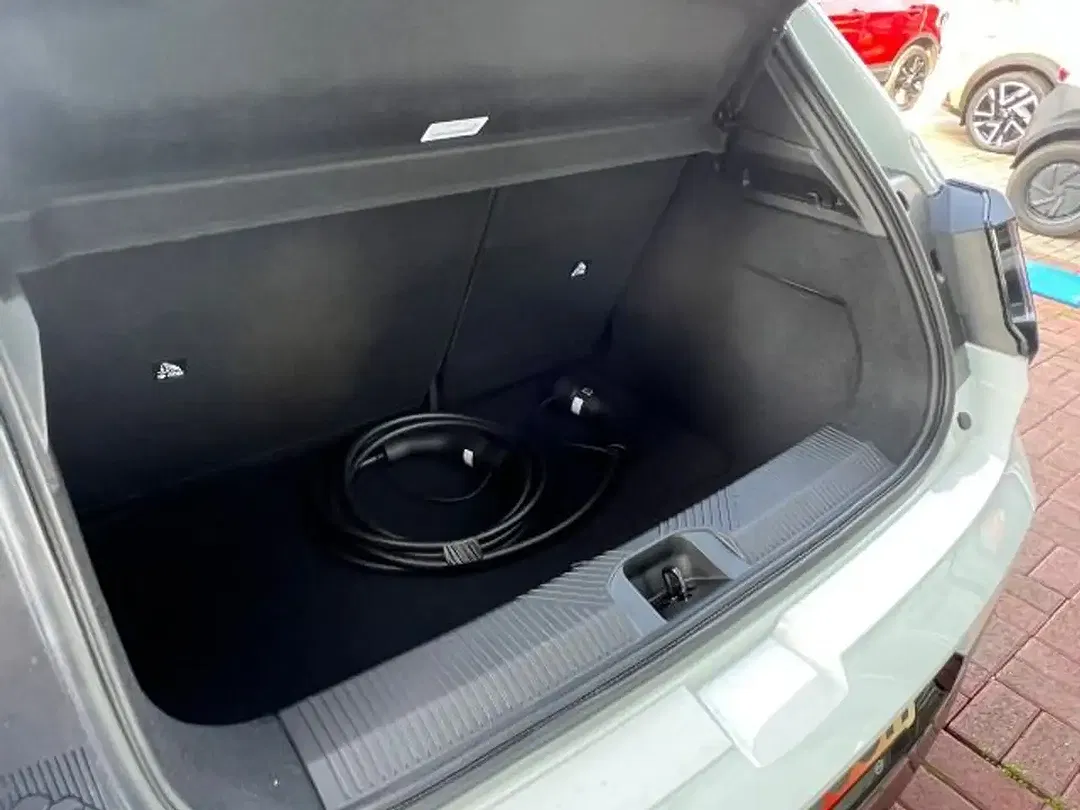 Nissan Micra - Thumbnail 7